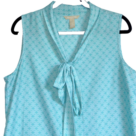 Banana Republic Womens Bow Blouse Sleeveless Tie Neck Sz L Aqua Mint Geometric - Picture 4 of 7